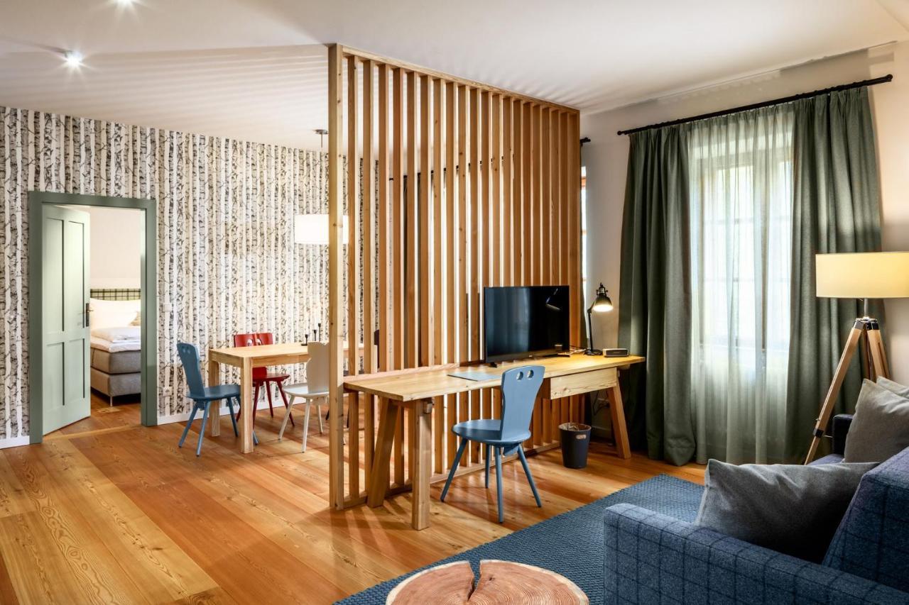 Hotel Zum Glockenturm Marktl Εξωτερικό φωτογραφία
