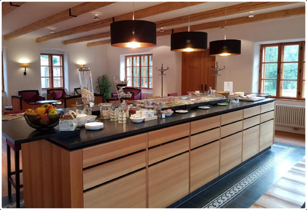 Hotel Zum Glockenturm Marktl Εξωτερικό φωτογραφία