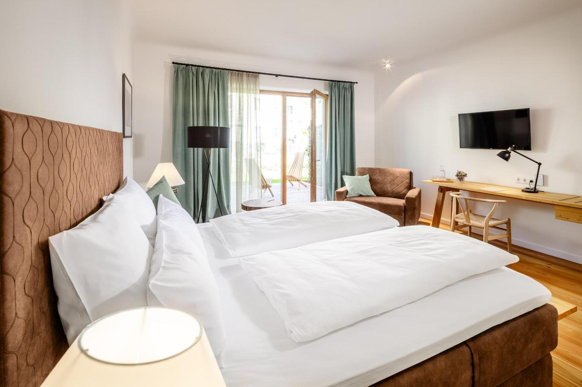 Hotel Zum Glockenturm Marktl Εξωτερικό φωτογραφία